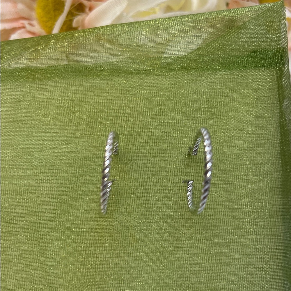 Avon Vintage Silver Twisted Hoop Earrings NWT